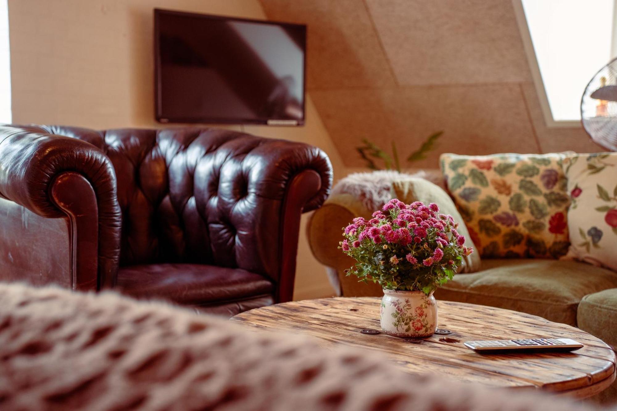 Boutique Hotel Postgarden Holsted Bagian luar foto